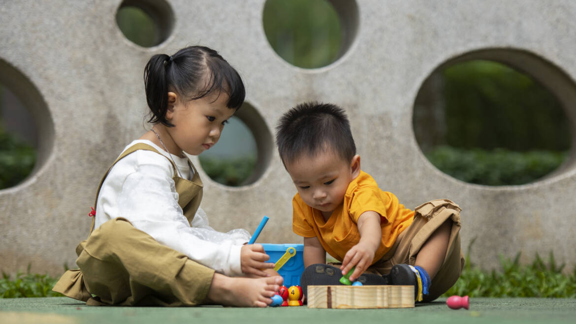 Hành Vi Của Trẻ Tập Đi (1–3 tuổi) Có Gì Đáng Chú Ý?